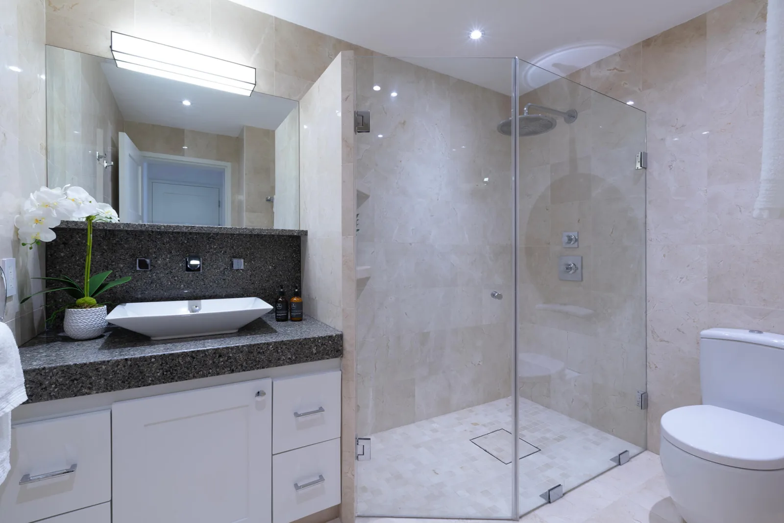Casa P, Portico - Prospect, 3-bedroom apartment for rent in St James, Barbados - photograph 17