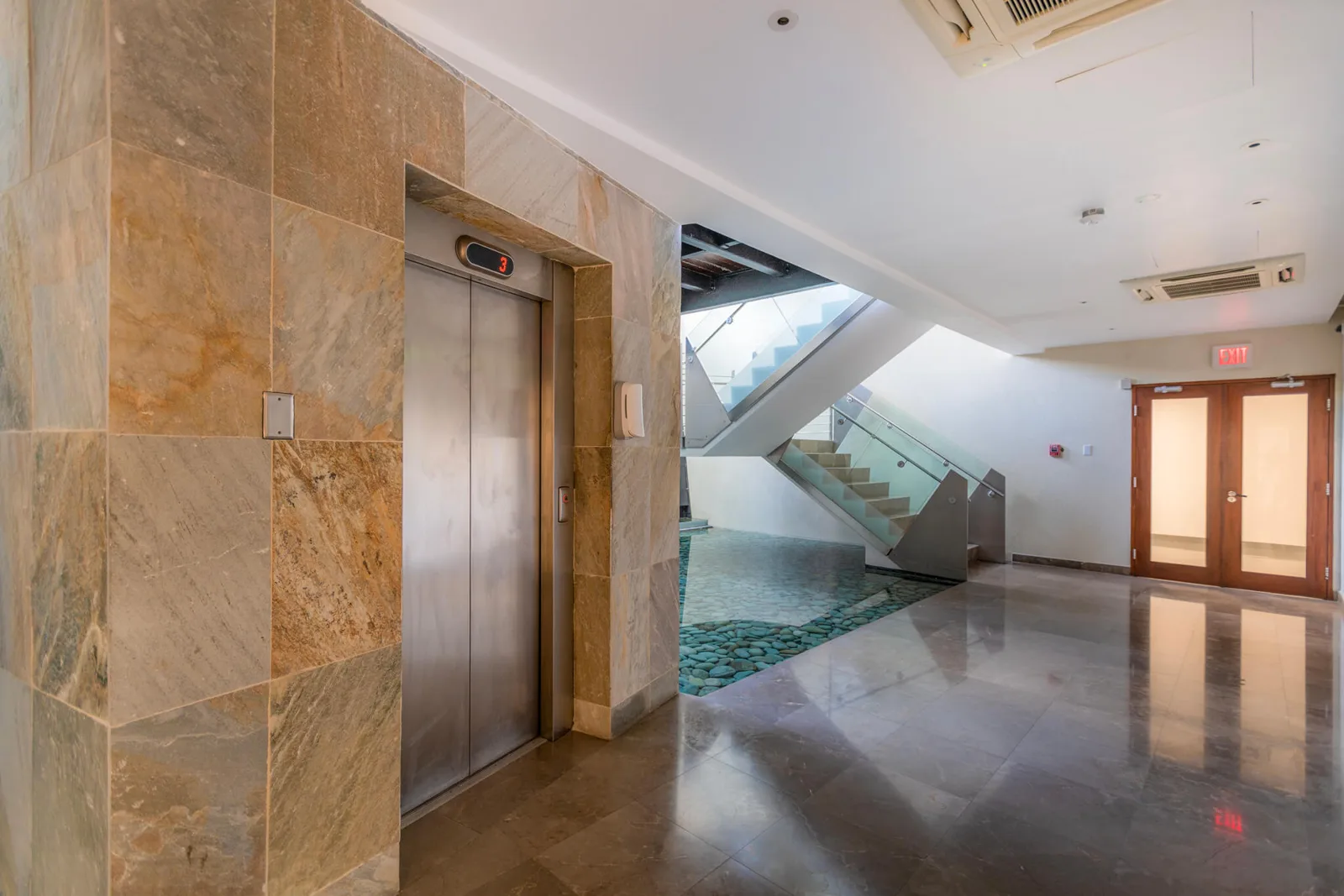 Casa P, Portico - Prospect, 3-bedroom apartment for rent in St James, Barbados - photograph 20