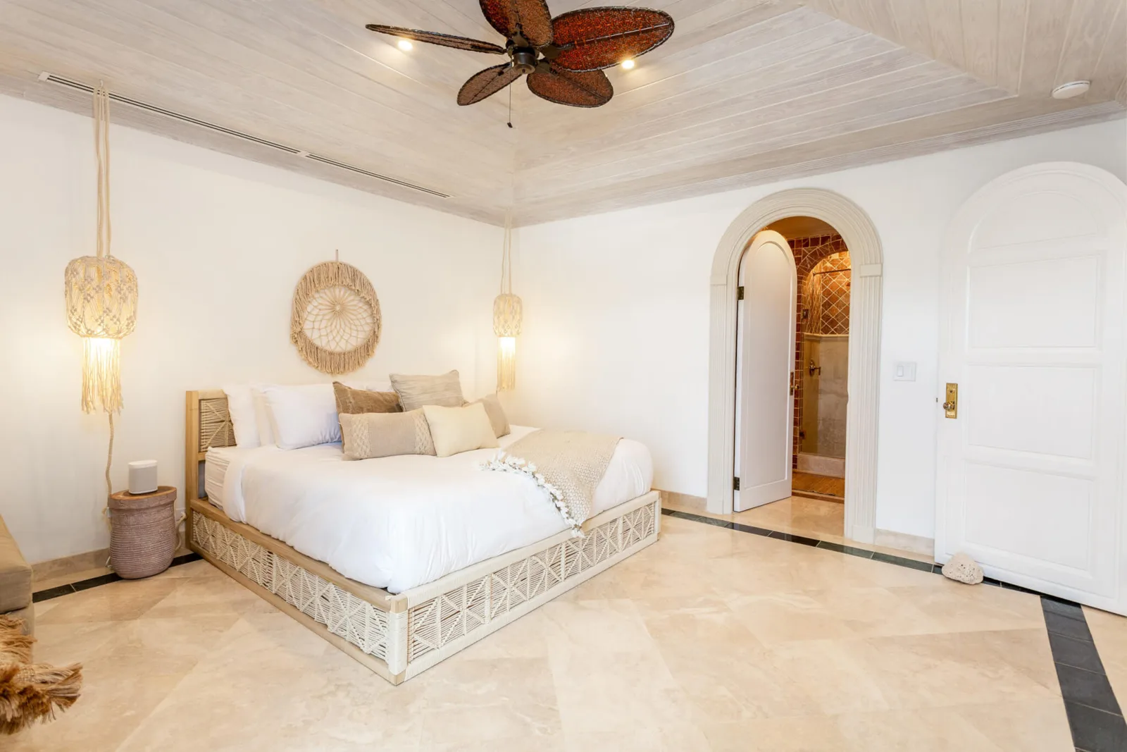 The Palms Old Trees - Paynes Bay Beach, 3-bedroom apartment for rent in St James, Barbados - photograph 11