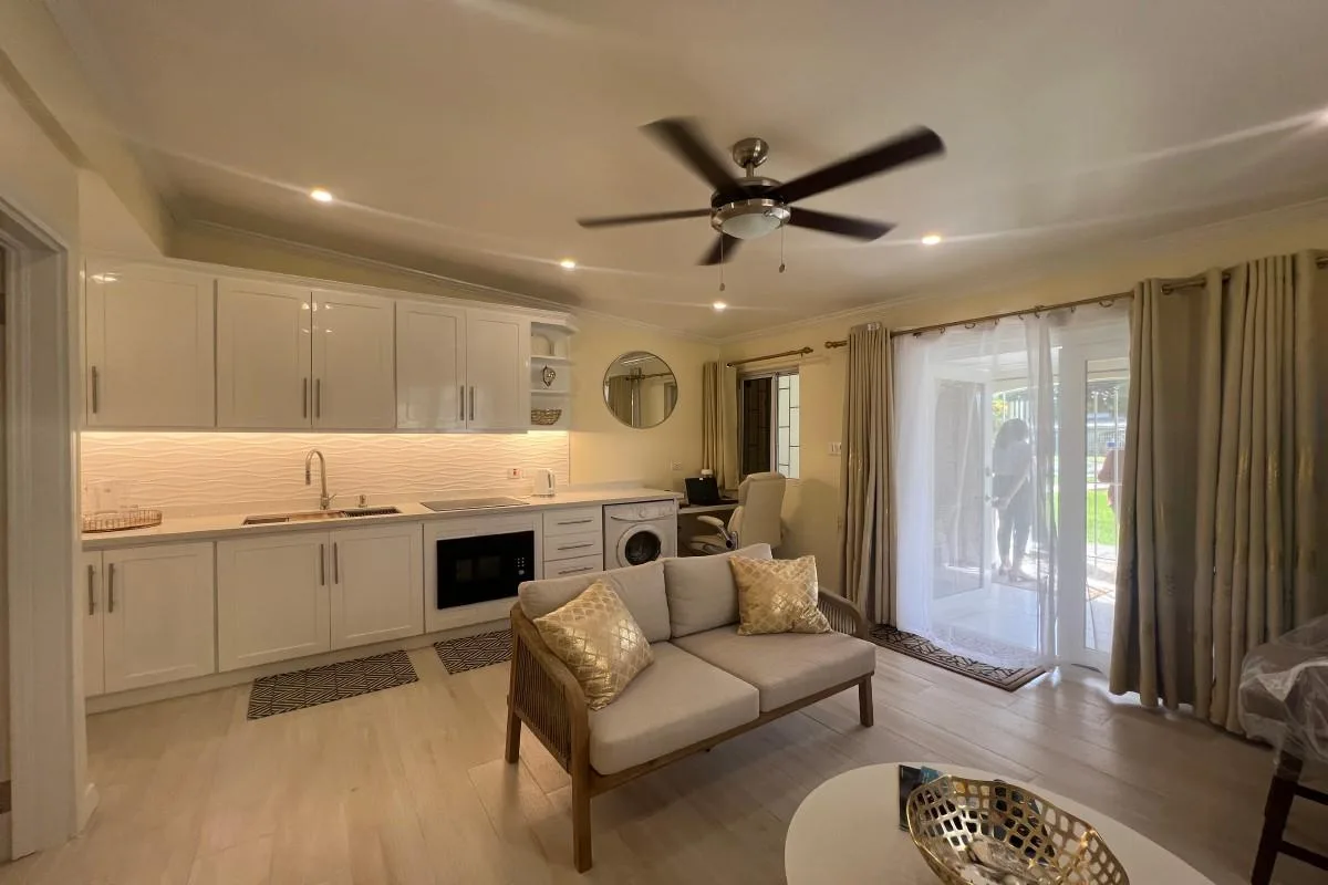 Sunset Crest | Sunny Side Condo, apartment for rent in St James, Barbados - photograph 5