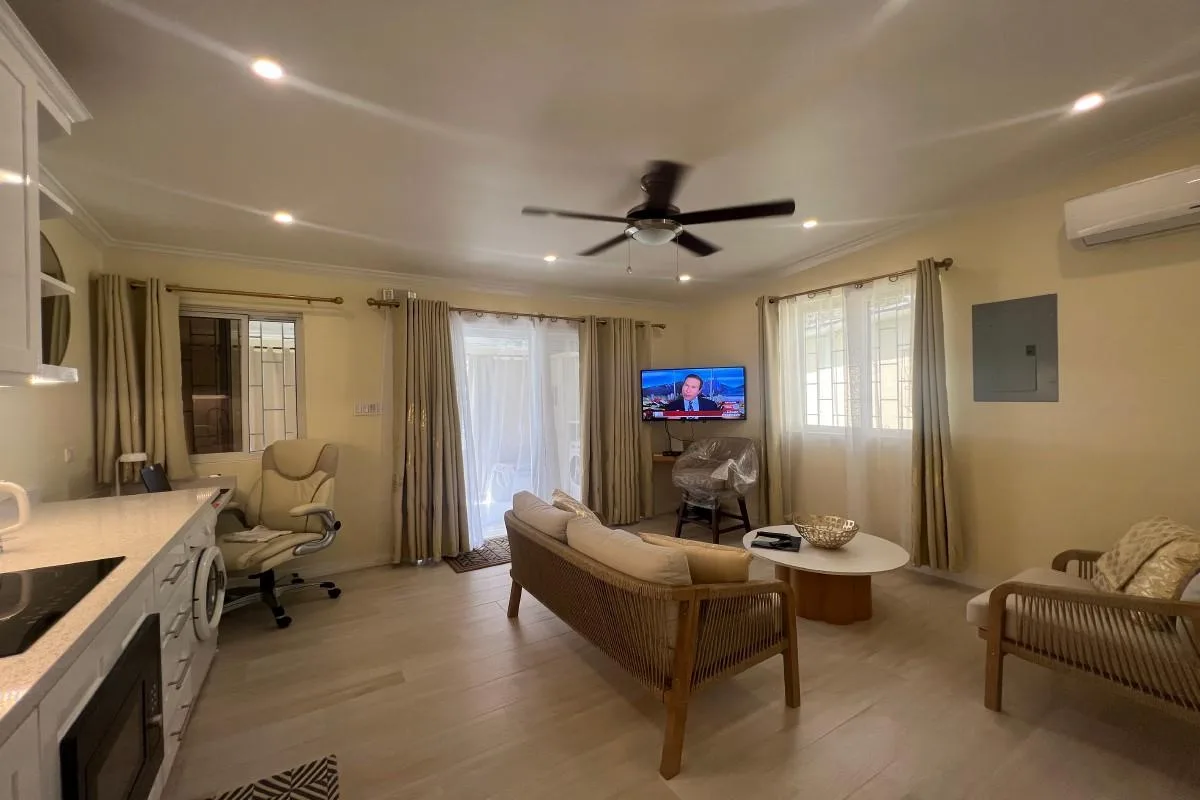 Sunset Crest | Sunny Side Condo, apartment for rent in St James, Barbados - photograph 7
