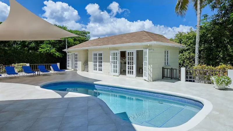 Polamar Gardens 9, photograph 5