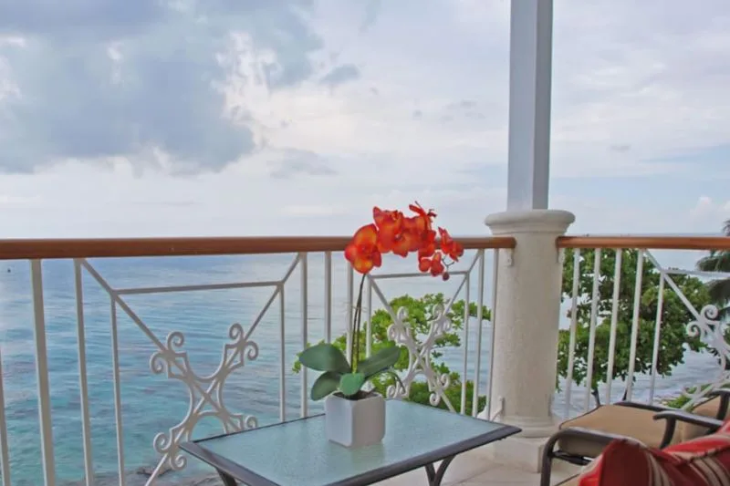 Bianca Bay Villa, 3-bedroom villa for rent in St James, Barbados
