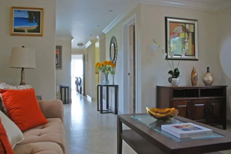 Bianca Bay Villa, 3-bedroom villa for rent in St James, Barbados - photograph 3