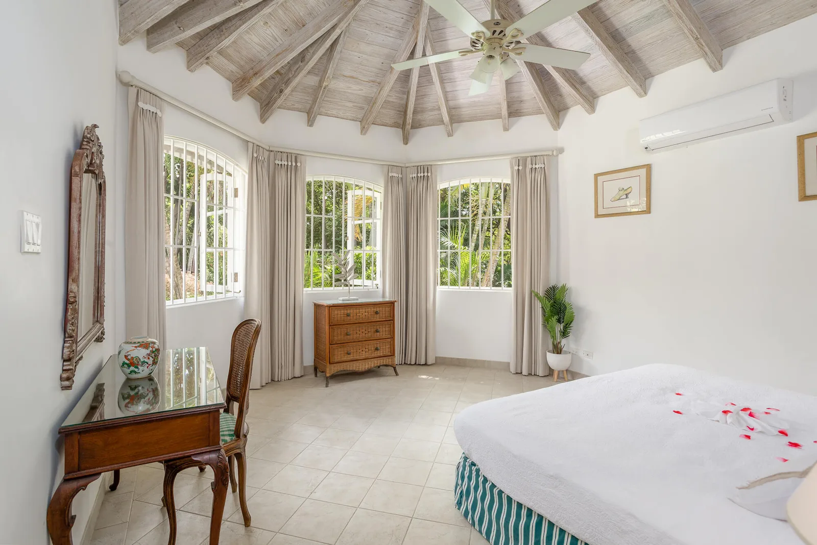 Papagallo, 5-bedroom villa for rent in St James, Barbados - photograph 14