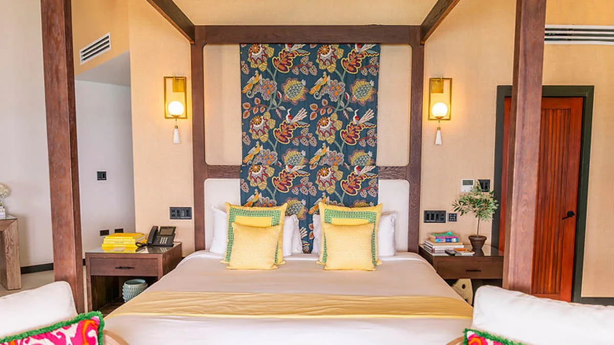 Villa Ocean 15 | Oceanfront Infinity Pool, 4-bedroom villa for sale in St Mary, Antigua & Barbuda - bedroom with four-poster bed