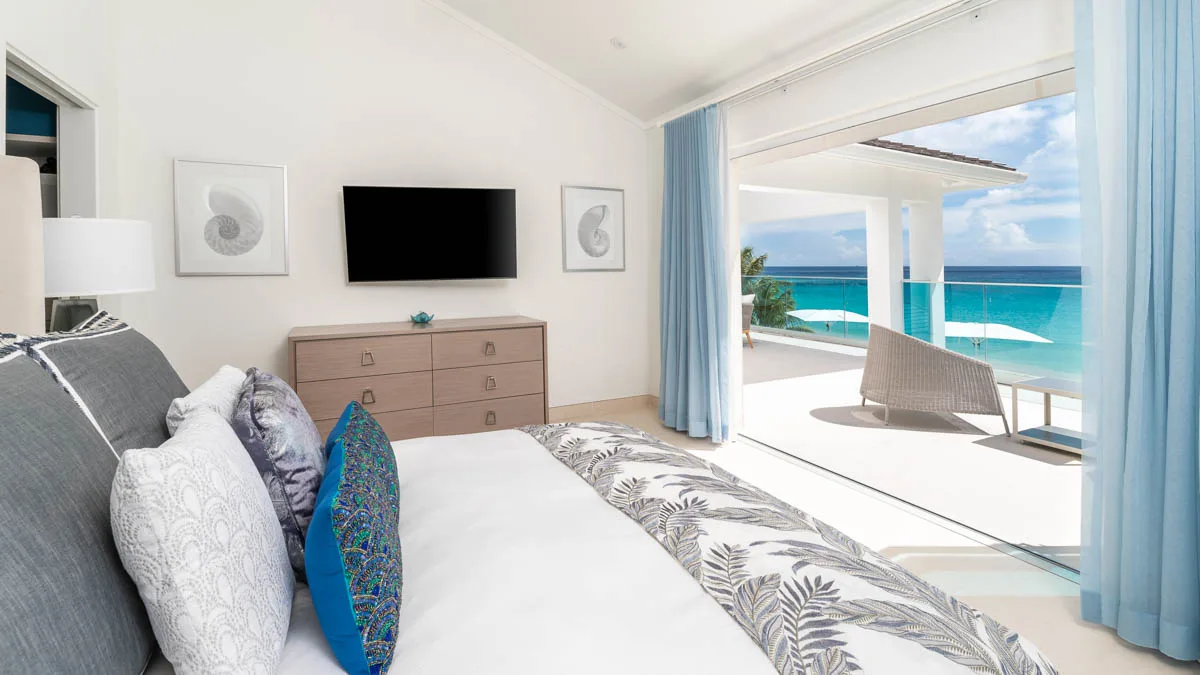 Blue Oyster | Elegant Beachfront Villa, 5-bedroom villa for sale in St James, Barbados - photograph 14
