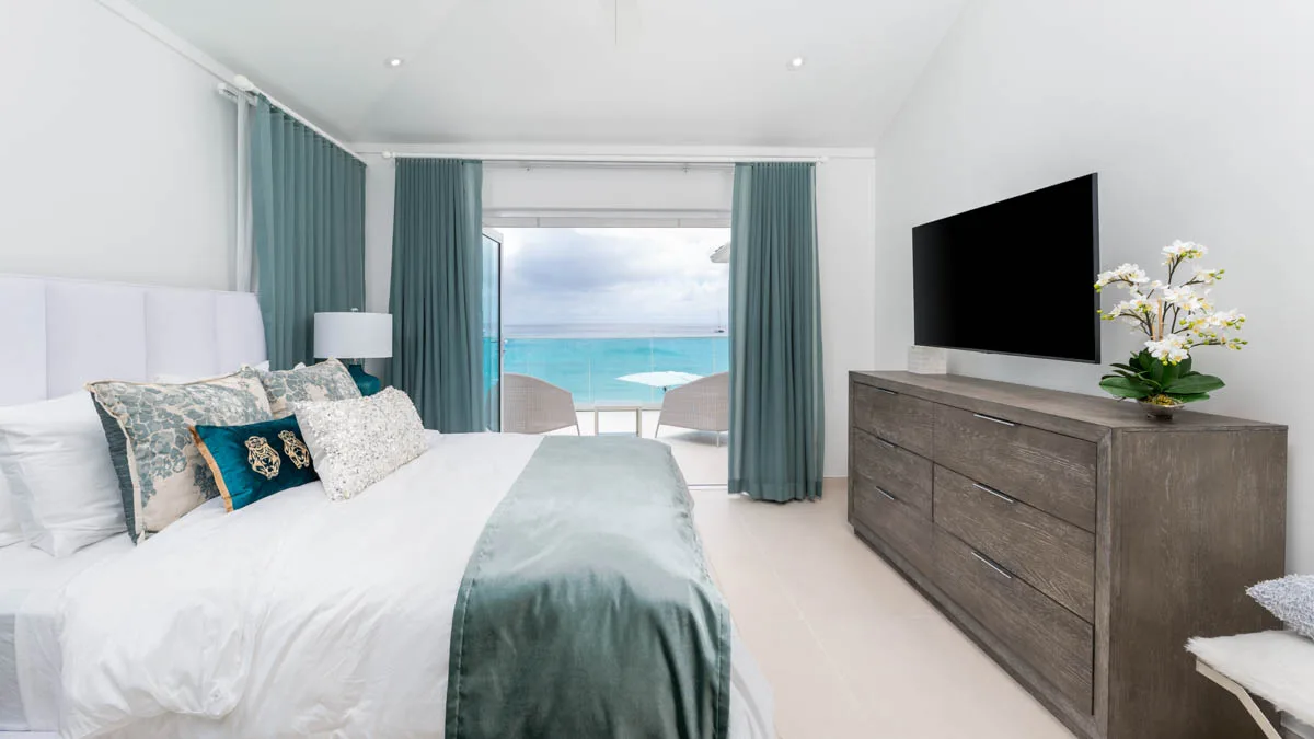 Blue Oyster | Elegant Beachfront Villa, 5-bedroom villa for sale in St James, Barbados - photograph 18