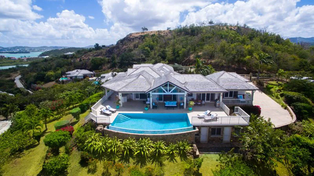 Property in Antigua & Barbuda
