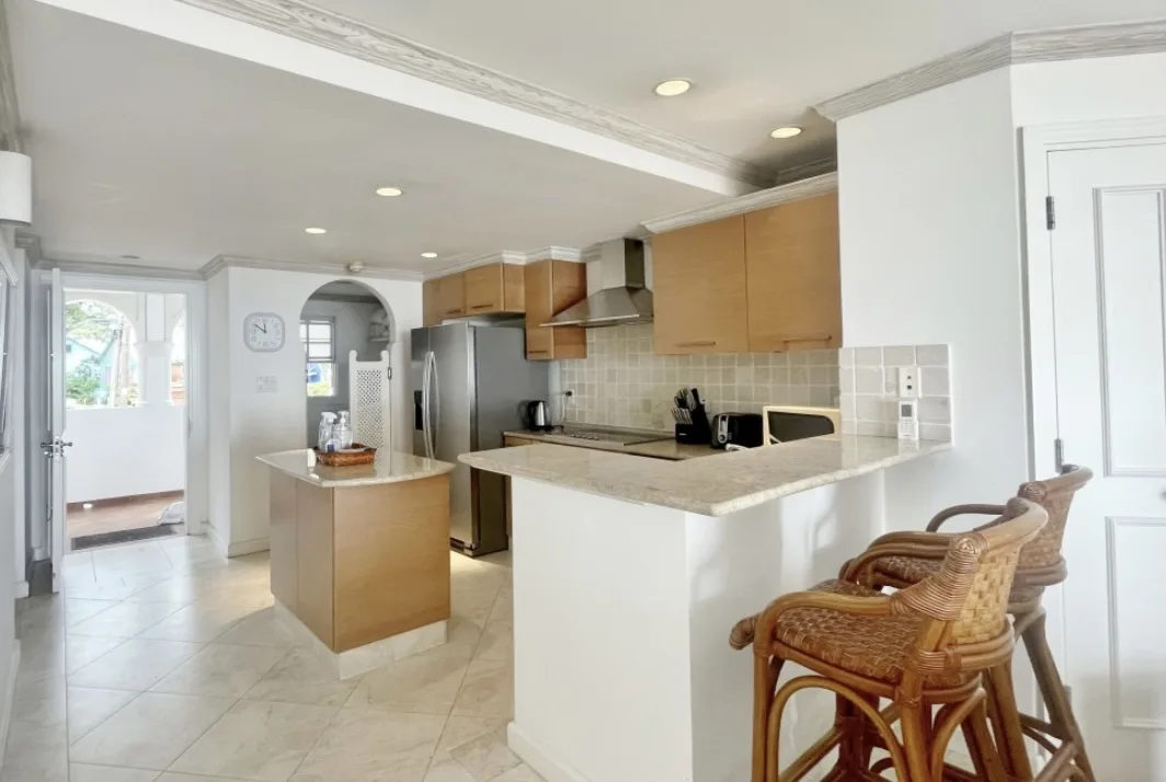 Villas on The Beach No. 103, 2-bedroom apartment for rent in St James, Barbados - photograph 5