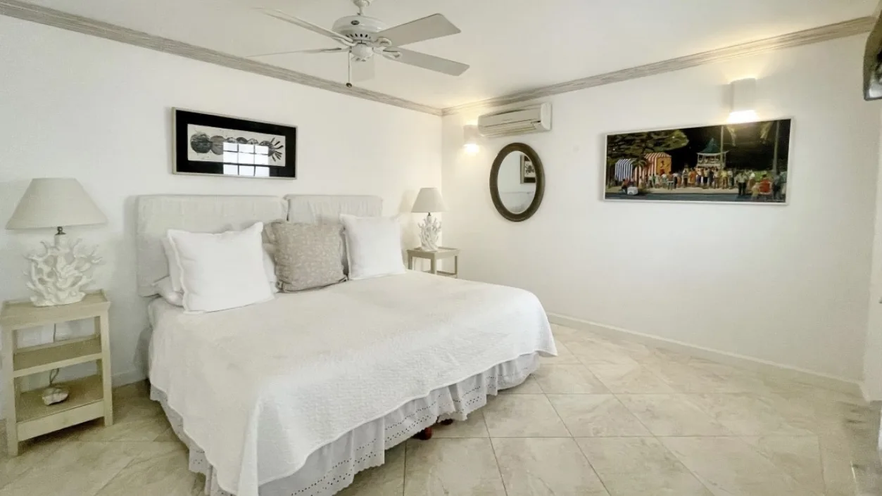 Villas on The Beach No. 103, 2-bedroom apartment for rent in St James, Barbados - photograph 11