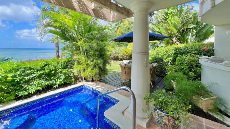 Reeds House 5 | Surf's Up - Luxury Beachfront Apartment