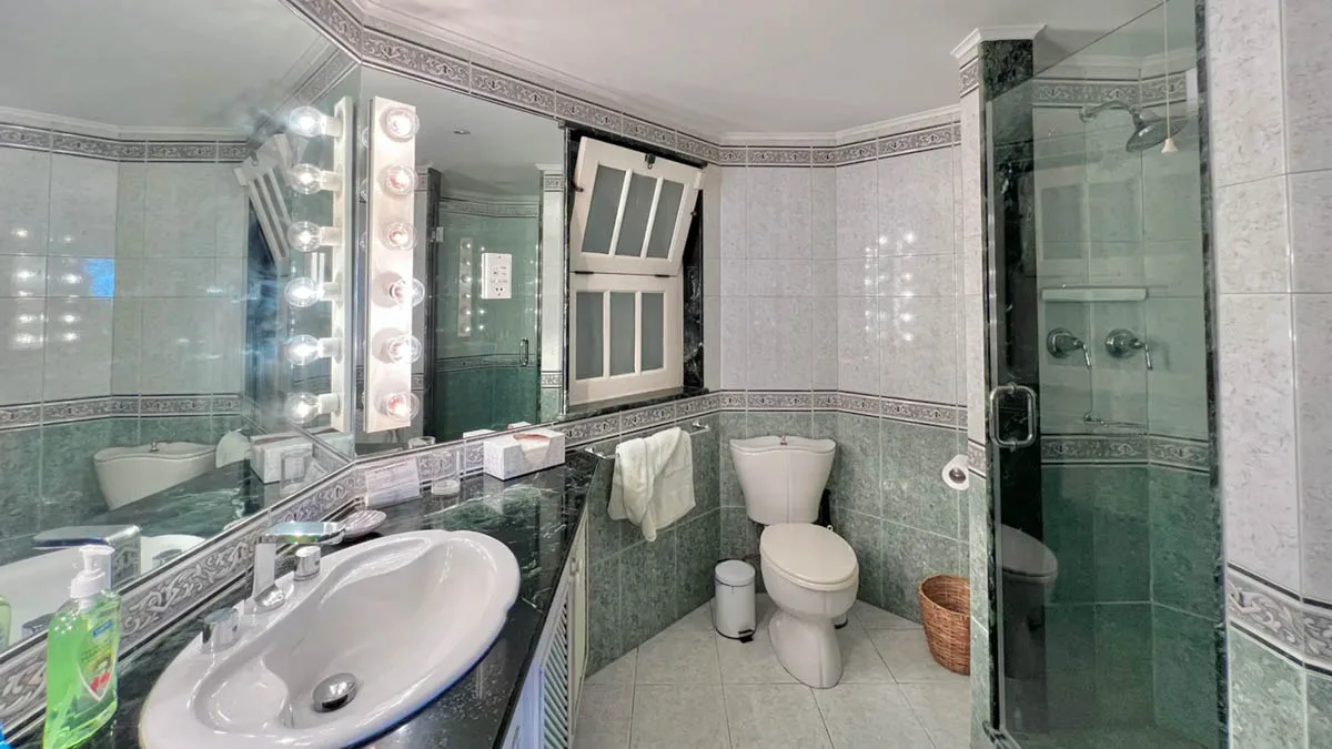 Reeds House 5 | Surf's Up - Luxury Beachfront Apartment, 2-bedroom apartment for sale in St James, Barbados - photograph 10