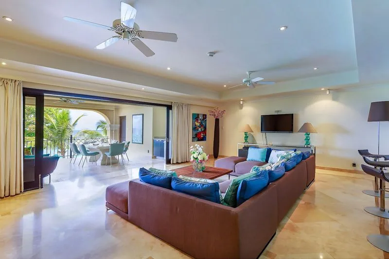 Sandy Cove 201 | Paradise - Luxury Holiday Apartment, 3-bedroom apartment for rent in St James, Barbados - photograph 8