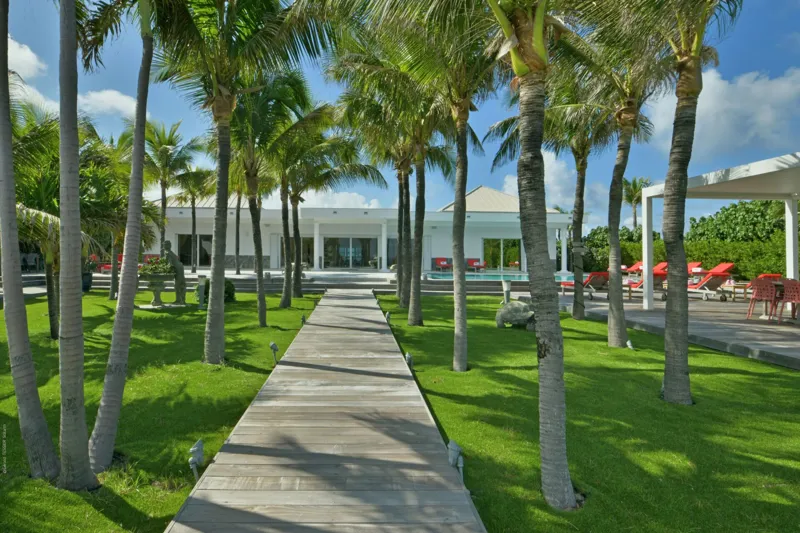 Good News, Petit Cul De Sac - Saint Barthelemy