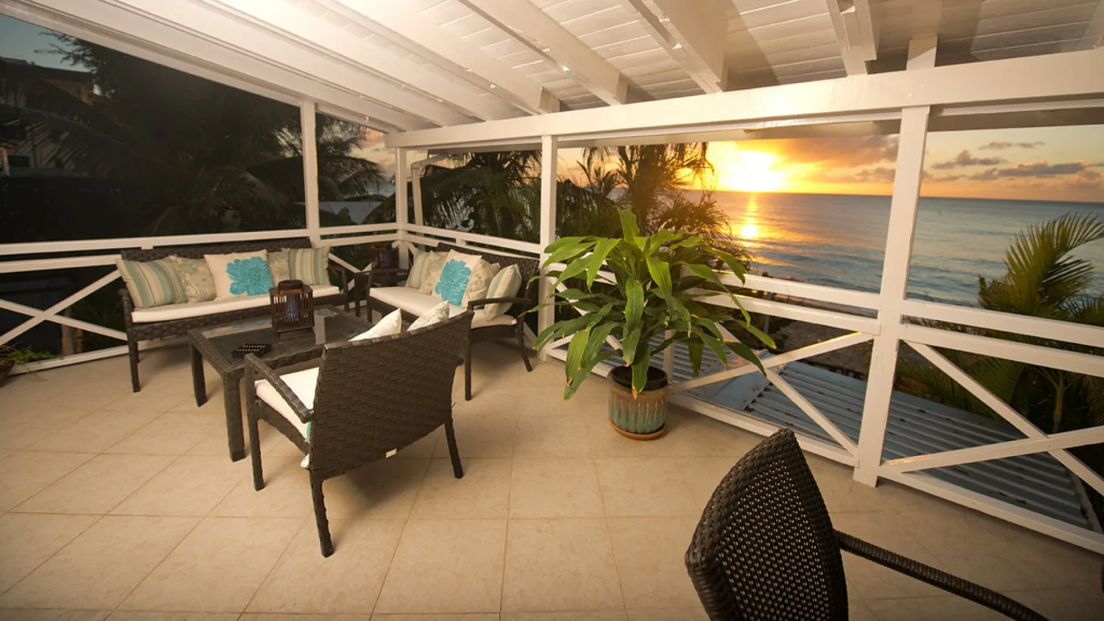 Bora Bora Upper - Paynes Bay, 2-bedroom apartment for rent in St James, Barbados - photograph 2