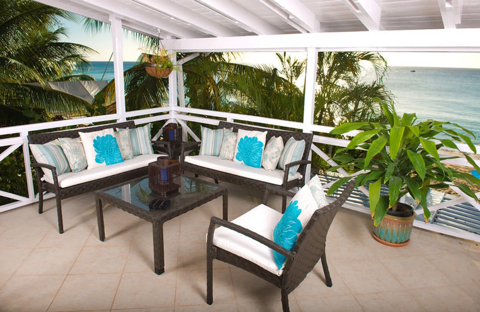 Bora Bora Upper - Paynes Bay, 2-bedroom apartment for rent in St James, Barbados - photograph 7