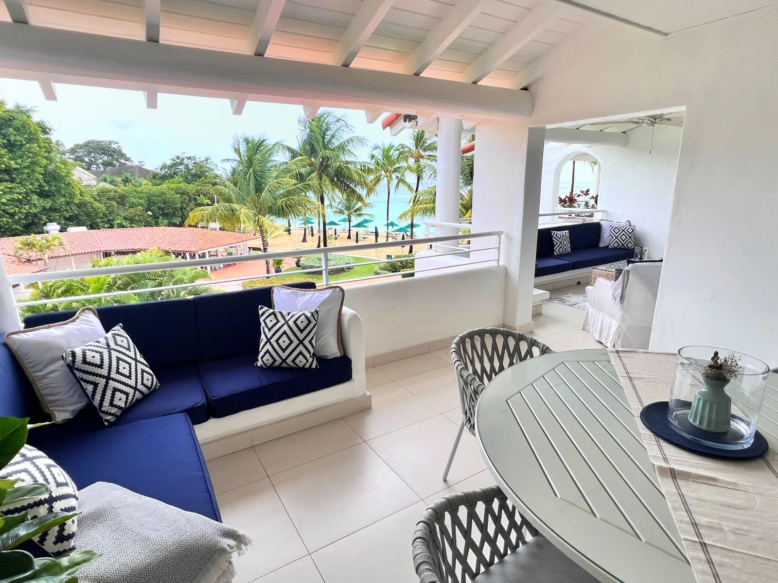 Always Summer - Glitter Bay 302, apartment for rent in St James, Barbados