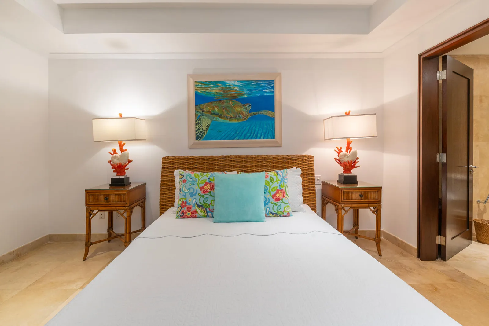 Life’s a Beach, Coral Cove - Paynes Bay Beach, 3-bedroom apartment for rent in St James, Barbados - photograph 7