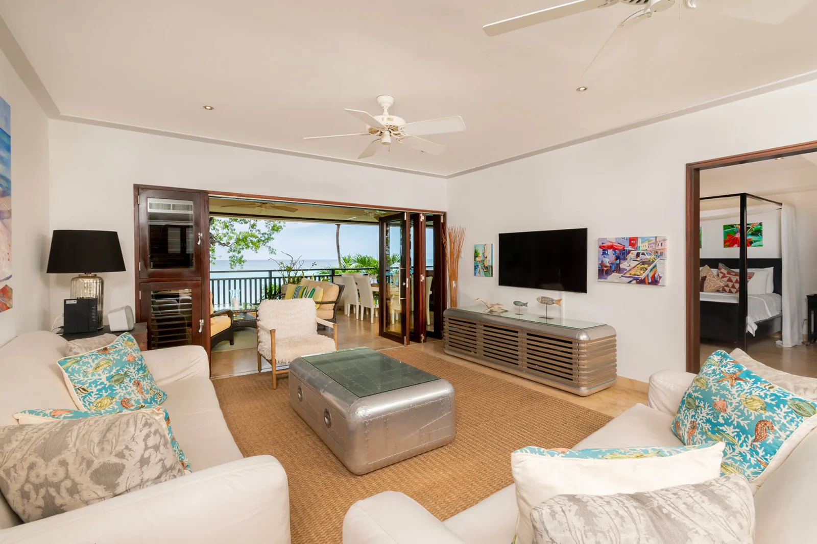 Life’s a Beach, Coral Cove - Paynes Bay Beach, 3-bedroom apartment for rent in St James, Barbados - photograph 10