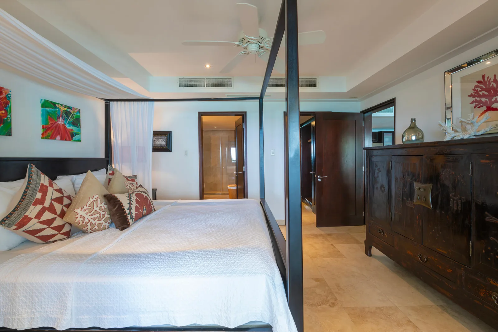Life’s a Beach, Coral Cove - Paynes Bay Beach, 3-bedroom apartment for rent in St James, Barbados - photograph 16
