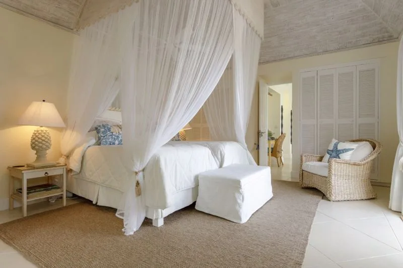 Yellow Bird, 3-bedroom villa for rent in Mustique, St Vincent & The Grenadines - photograph 3