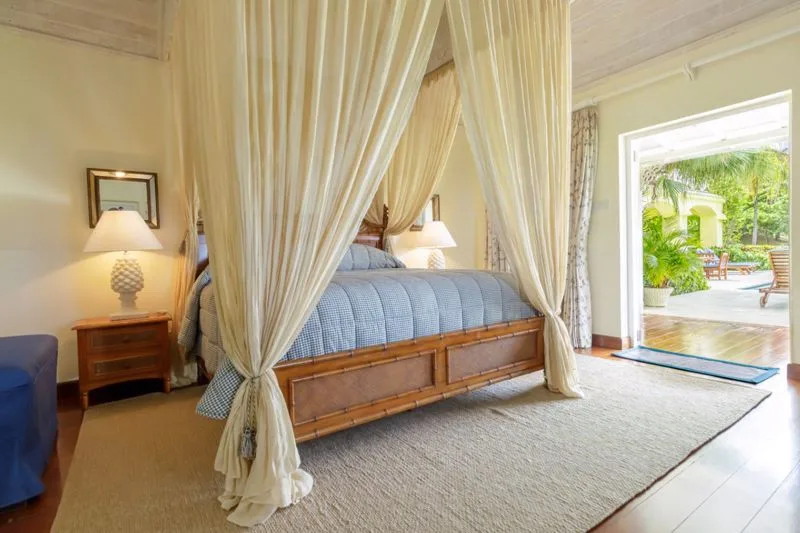Yellow Bird, 3-bedroom villa for rent in Mustique, St Vincent & The Grenadines - photograph 8
