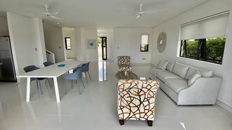 Hocus Villa, photograph 8