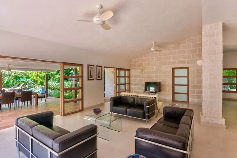 Thespina on the Beach, 4-bedroom villa for rent in St James, Barbados - photograph 4