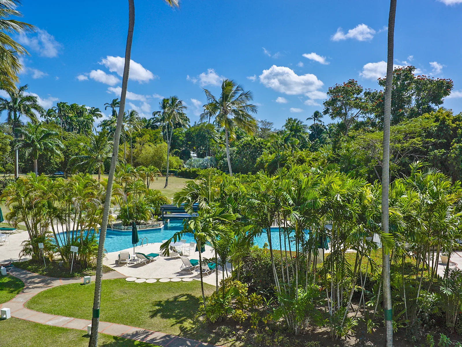 Golden Sunset - Glitter Bay 304, 3-bedroom apartment for rent in St James, Barbados - photograph 2