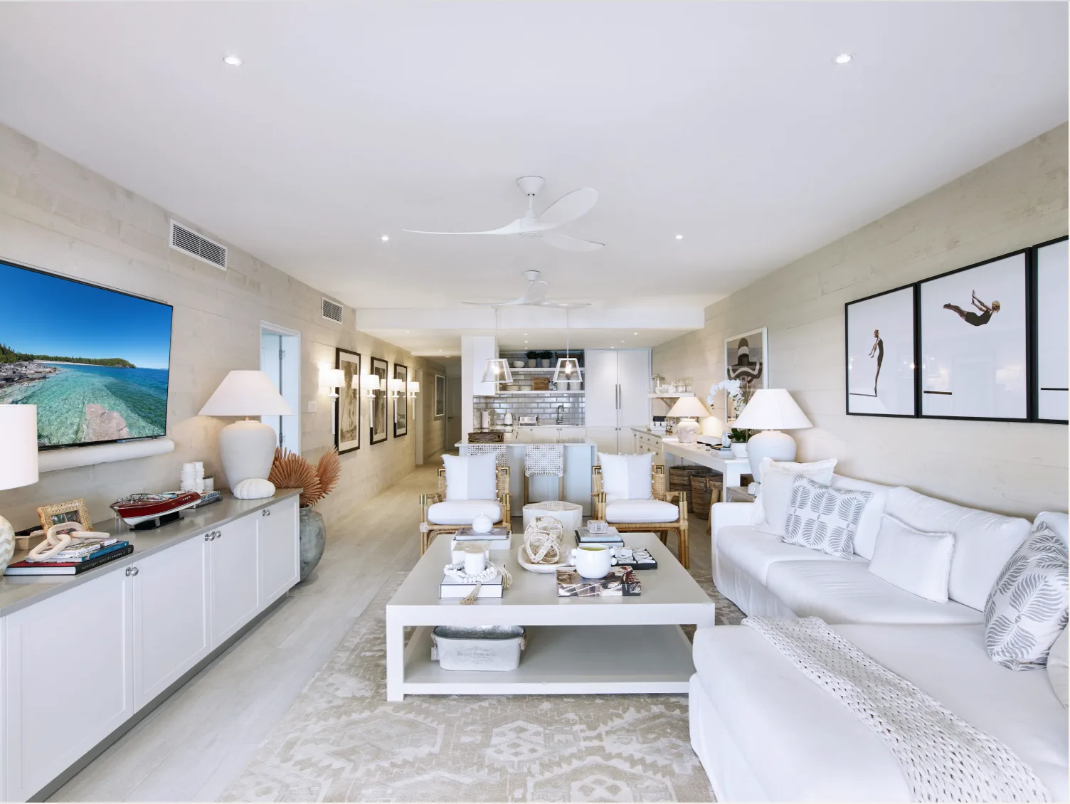 BEACHI, Coral Cove - Paynes Bay, 3-bedroom apartment for rent in St James, Barbados - photograph 3