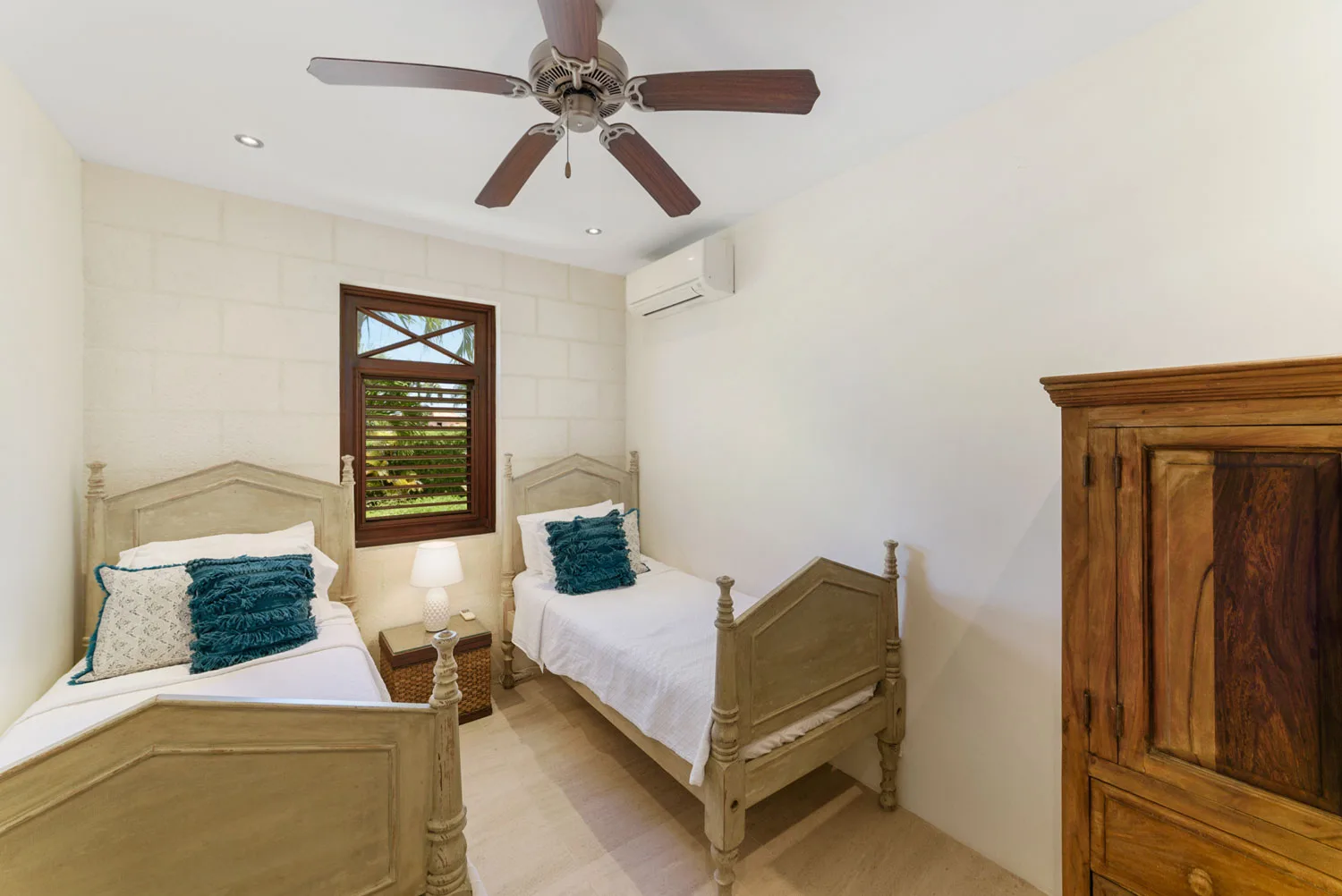 Infinity House, 8-bedroom villa for rent in St James, Barbados - photograph 6