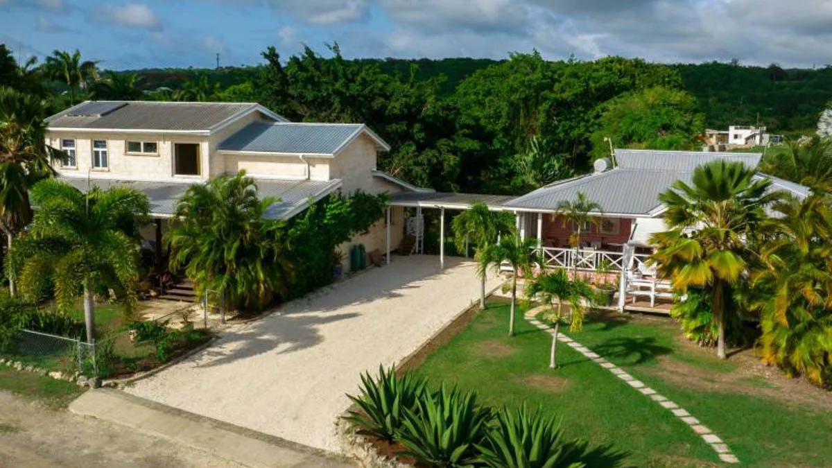 39 Blowers | Spacious Home with Cottage, 5-bedroom villa for sale in St James, Barbados