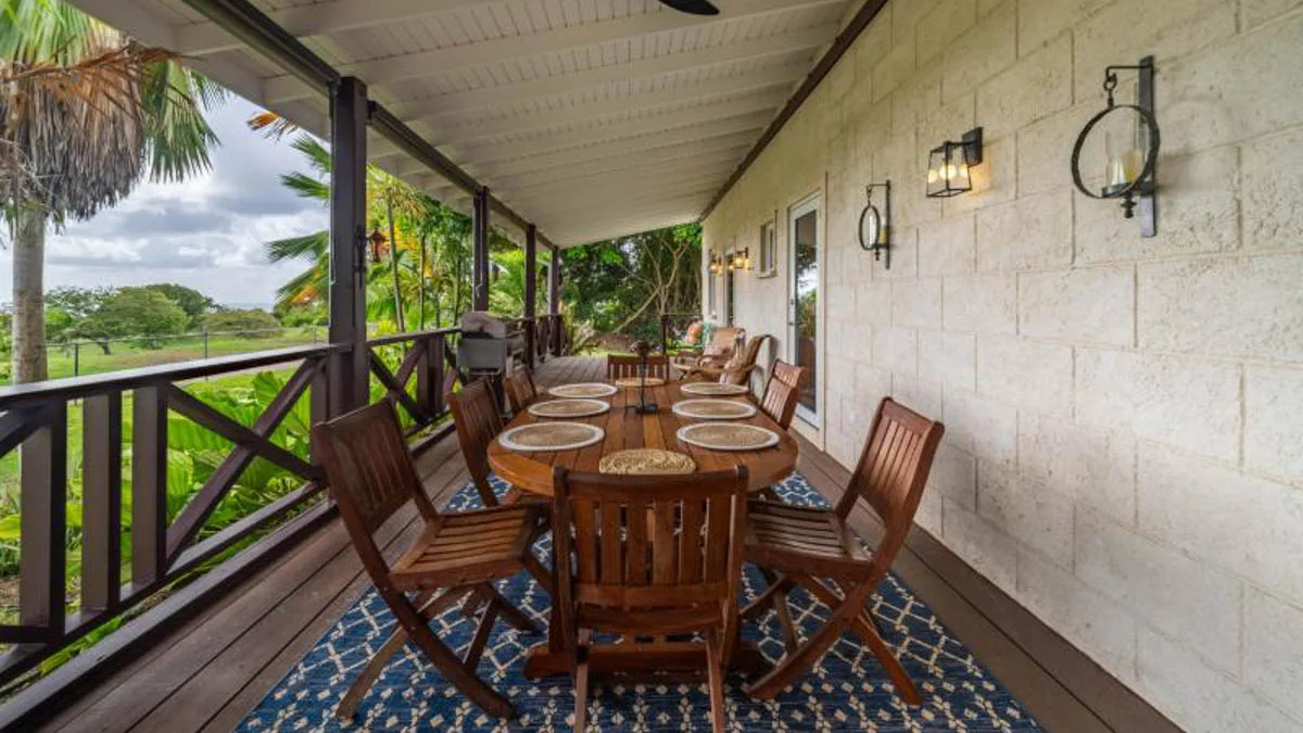 39 Blowers | Spacious Home with Cottage, 5-bedroom villa for sale in St James, Barbados - photograph 2