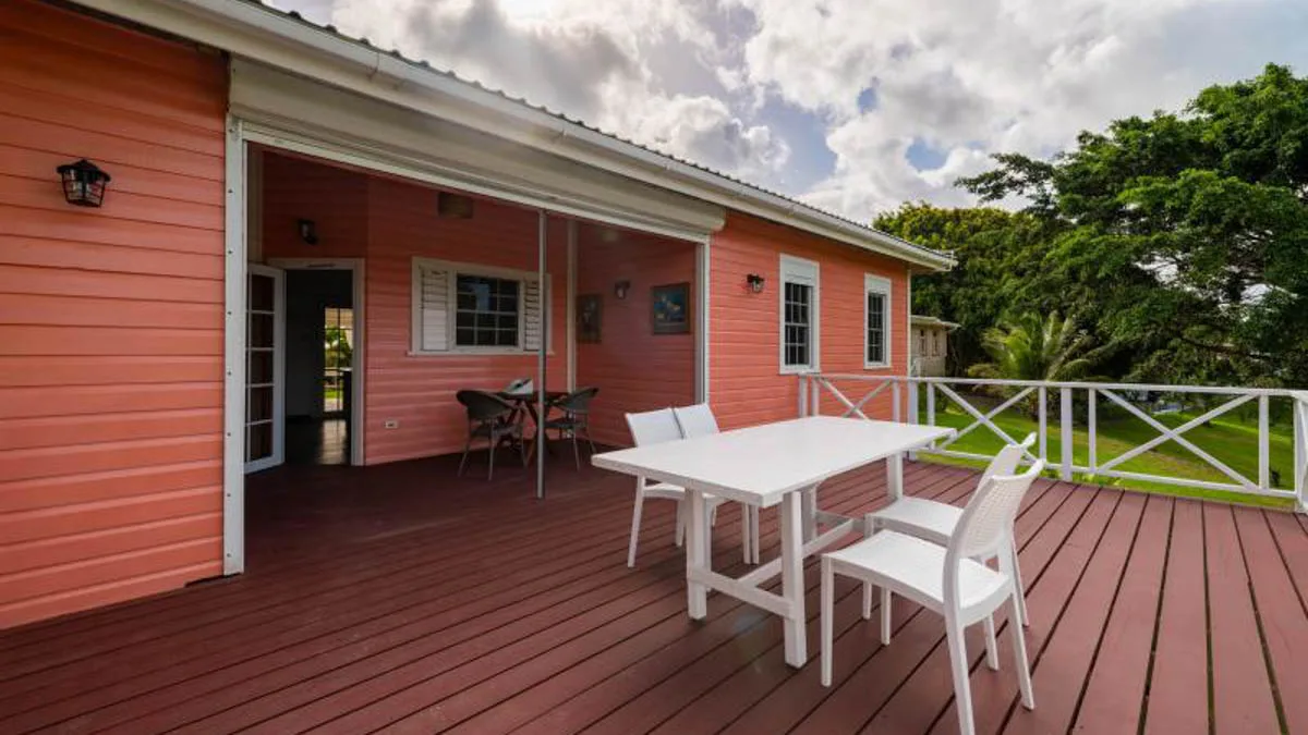 39 Blowers | Spacious Home with Cottage, 5-bedroom villa for sale in St James, Barbados - photograph 22
