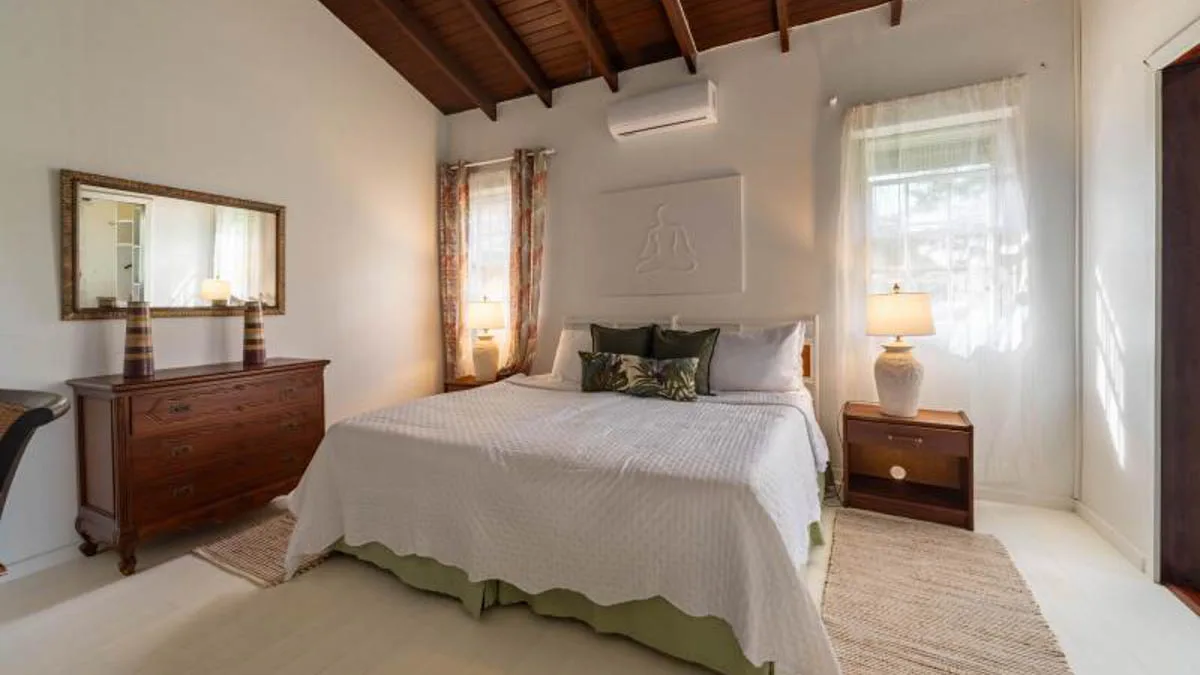 39 Blowers | Spacious Home with Cottage, 5-bedroom villa for sale in St James, Barbados - photograph 25