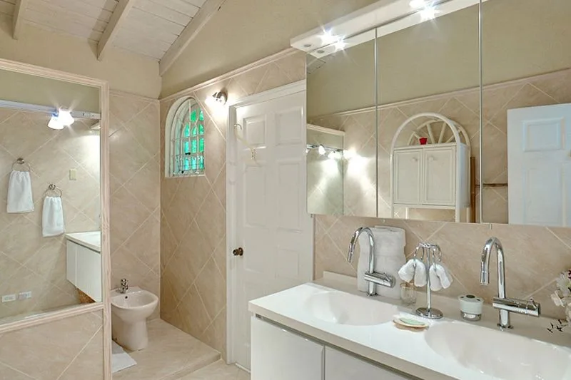 Whitegates, 4-bedroom villa for rent in St James, Barbados - photograph 16