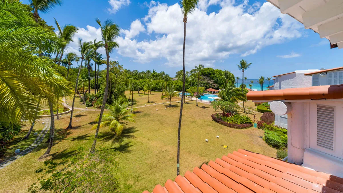 Glitter Bay 414 | Charming Penthouse with Ocean View, 1-bedroom apartment for sale in St James, Barbados - photograph 3