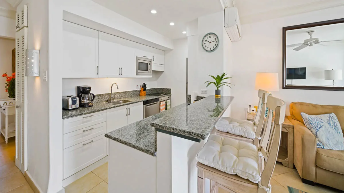 Glitter Bay 414 | Charming Penthouse with Ocean View, 1-bedroom apartment for sale in St James, Barbados - photograph 8