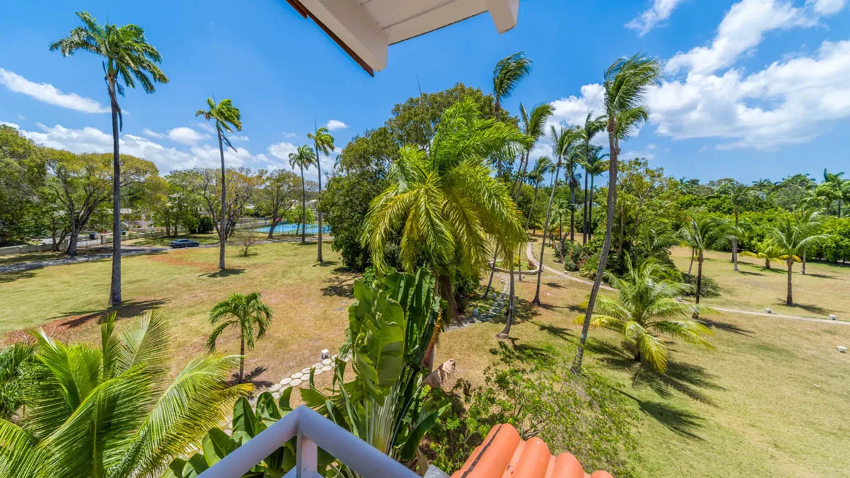 Glitter Bay 414 | Charming Penthouse with Ocean View, 1-bedroom apartment for sale in St James, Barbados - photograph 11