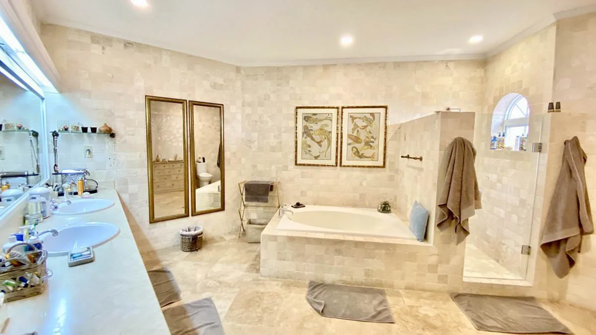 Hocus Pocus | Elegant Golf Course Villa, 5-bedroom villa for sale in Christ Church, Barbados - photograph 13