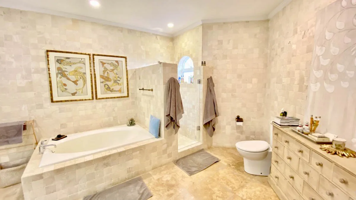 Hocus Pocus | Elegant Golf Course Villa, 5-bedroom villa for sale in Christ Church, Barbados - photograph 14
