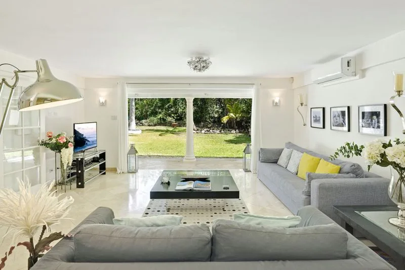Amberley House - Sandy Lane, 6-bedroom villa for rent in St James, Barbados - photograph 2