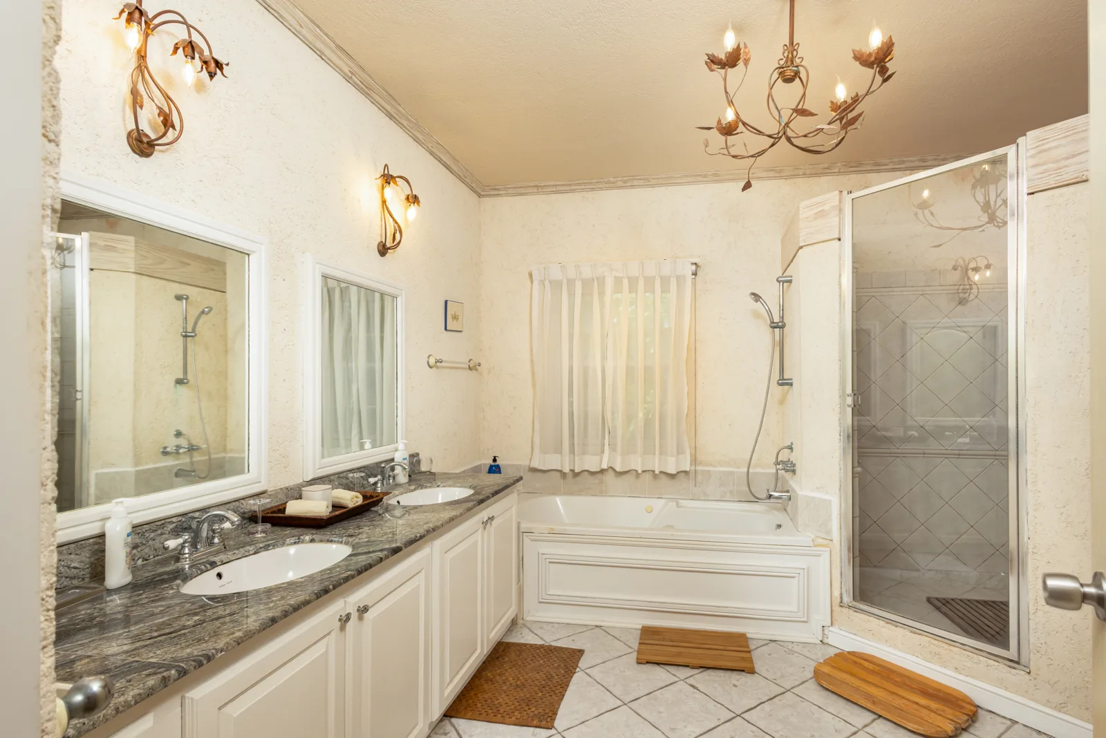 Mon Caprice - Sandy Lane, 5-bedroom villa for rent in St James, Barbados - photograph 9