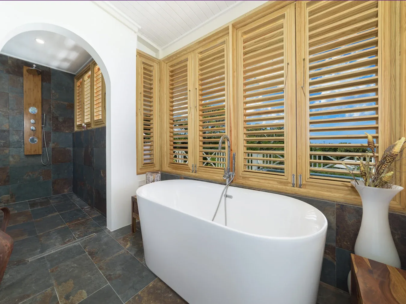 Northlight | Panoramic Sea Views, 5-bedroom villa for sale in St James, Barbados - photograph 11