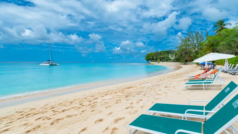 Coral Cove 1 | Beachfront Luxury Apartment in Paynes Bay