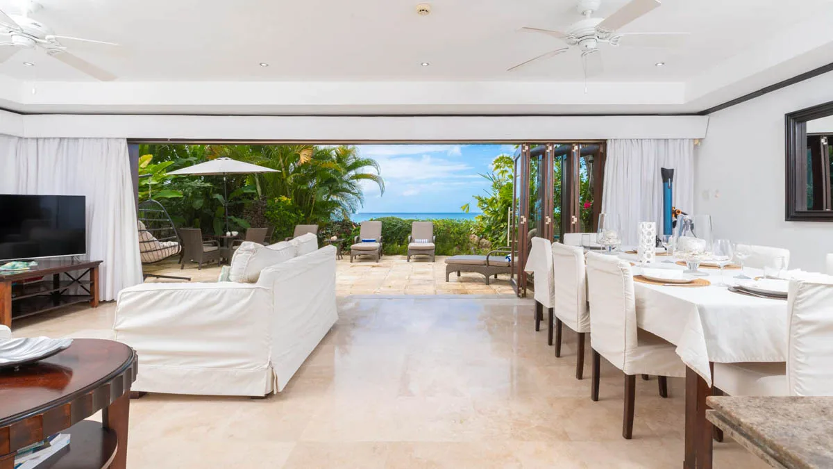 Coral Cove 1 | Beachfront Luxury Apartment in Paynes Bay, 2-bedroom apartment for sale in St James, Barbados - photograph 16