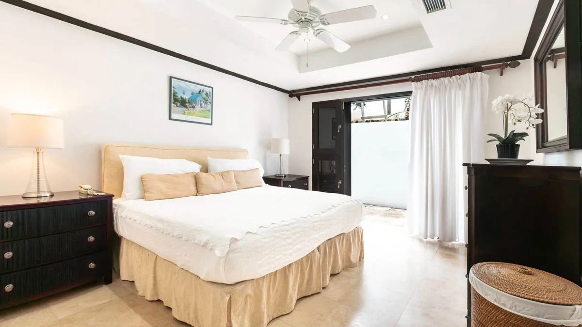 Coral Cove 1 | Beachfront Luxury Apartment in Paynes Bay, 2-bedroom apartment for sale in St James, Barbados - photograph 21