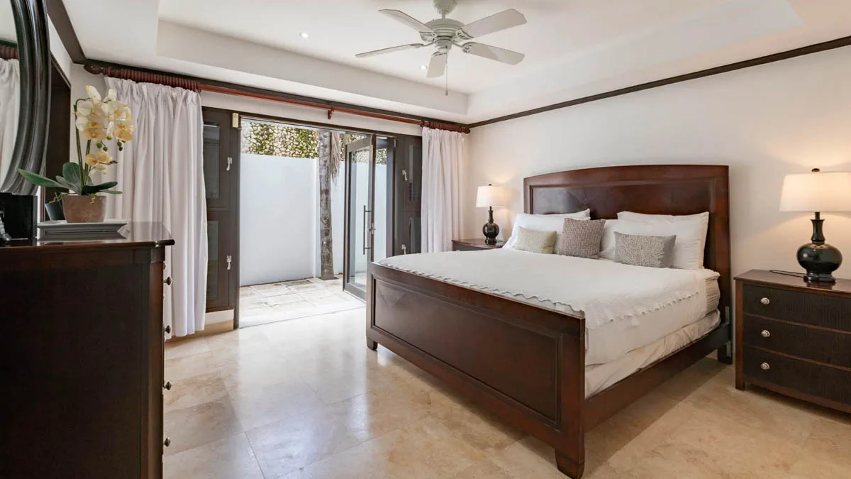 Coral Cove 1 | Beachfront Luxury Apartment in Paynes Bay, 2-bedroom apartment for sale in St James, Barbados - photograph 28