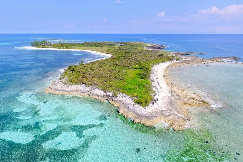 Pair of Private Islands, photograph 5